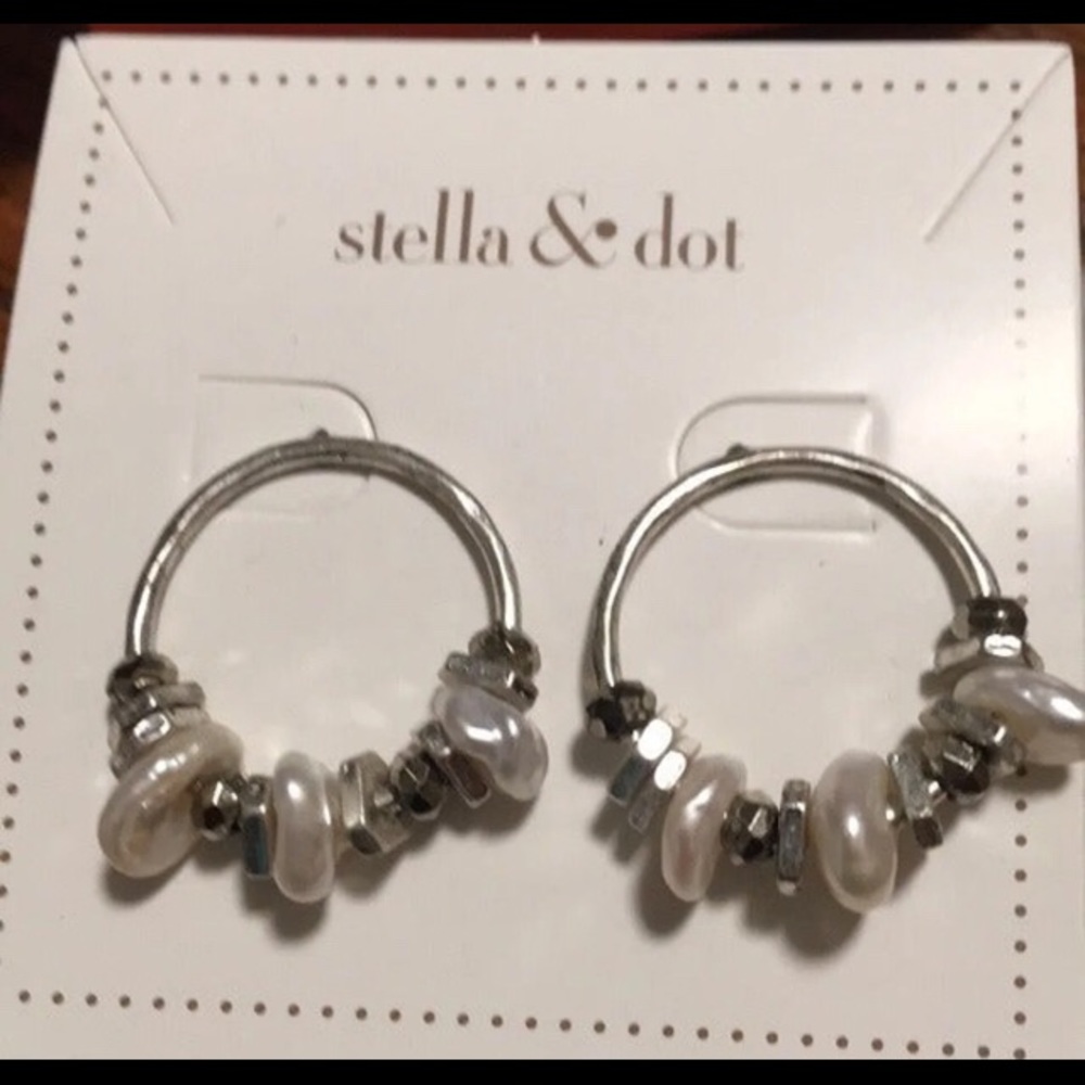 Stone Variation earrings